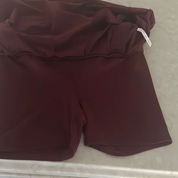 Athleta So-ho Burgundy Skirt/Skort - Picture 5 of 7